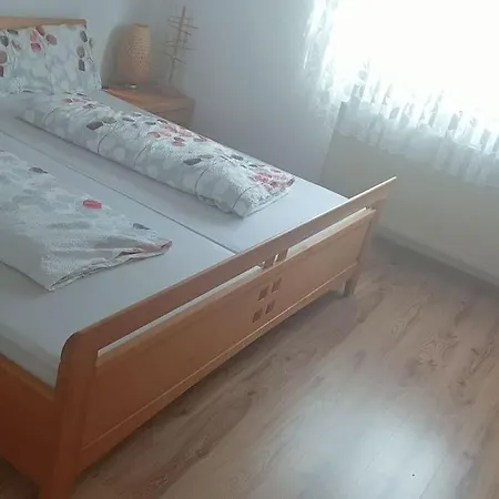 Lovely 2-bedroom Vacation With Nearby Parking 公寓 *