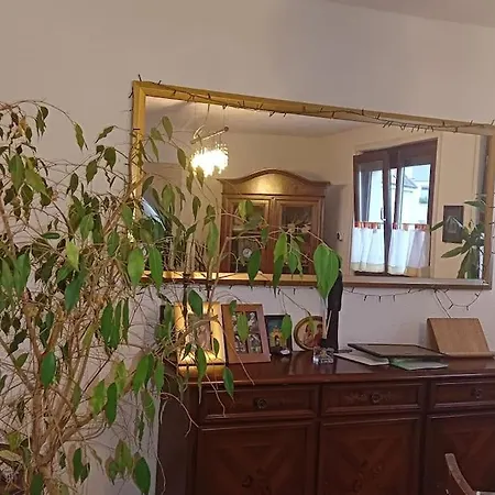 Lovely 2-bedroom Vacation With Nearby Parking 公寓 *