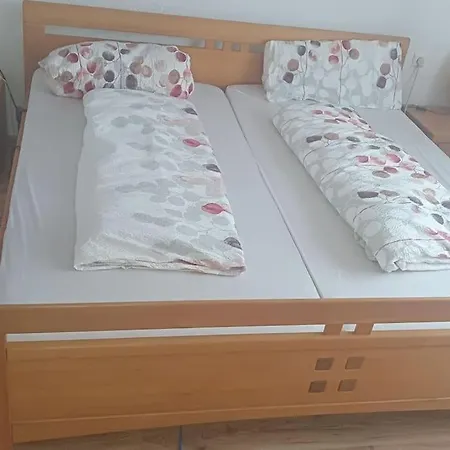 Lovely 2-bedroom Vacation With Nearby Parking 公寓 *