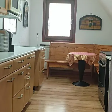 Lovely 2-bedroom Vacation With Nearby Parking 公寓 瓦尔迪尔恩